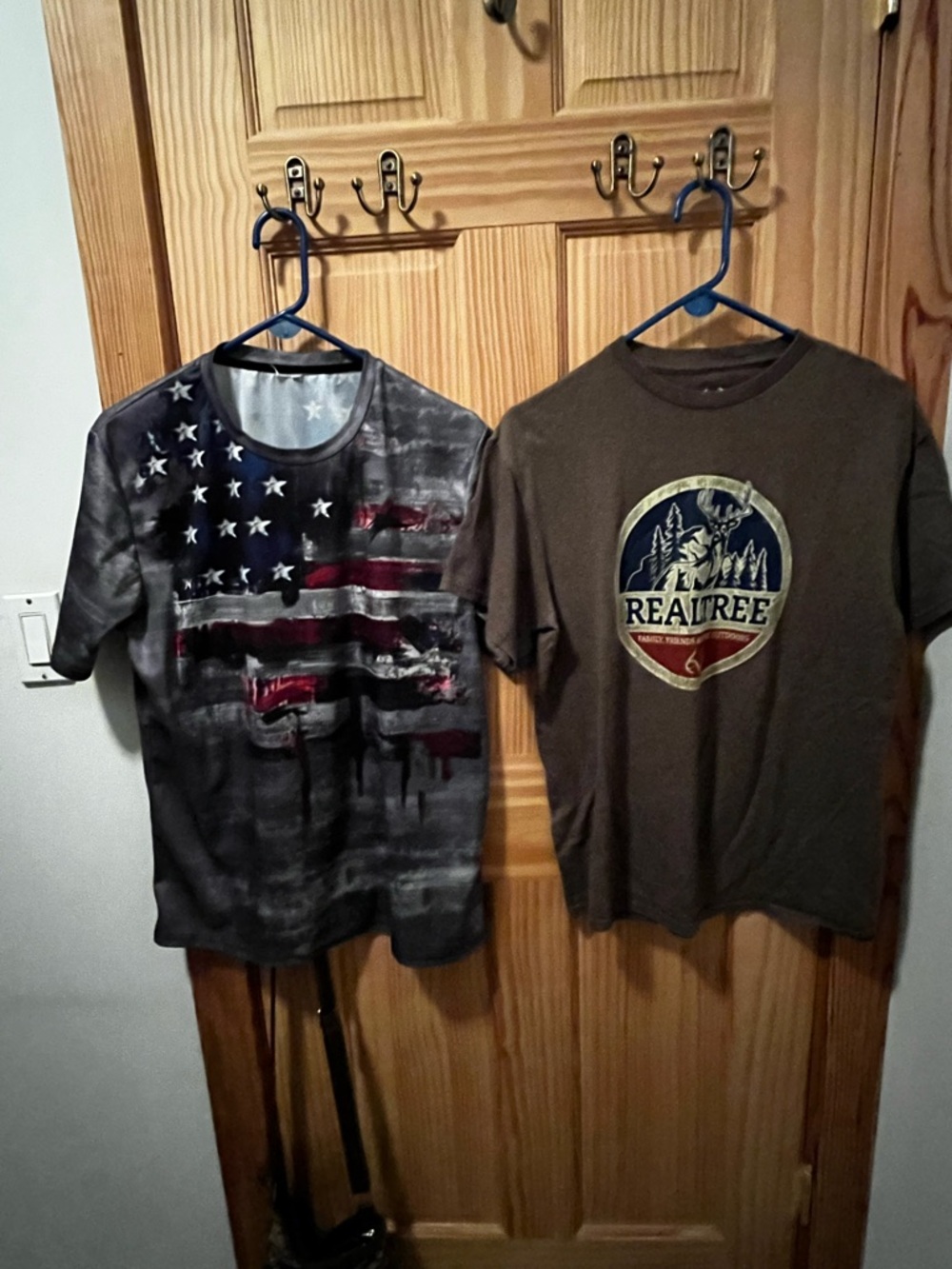 Men’s Medium tee